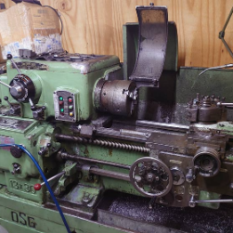 A picture of our secondary manual lathe to demonstrate the types of machinery we have in our workshop.